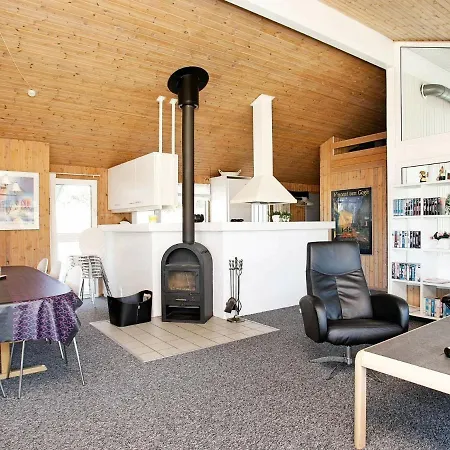 12 Person In Holiday home *